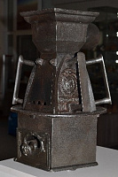 Irons museum. Collecting vintage irons. History of ironing. Музей утюга. Коллекционирование старинных утюгов.