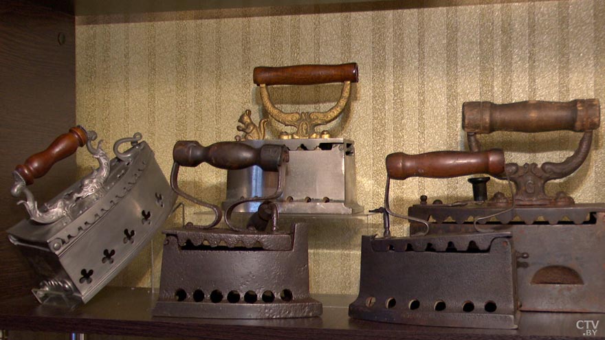 Irons museum. Collecting vintage irons. History of ironing. История глажения. Утюг спиртовой