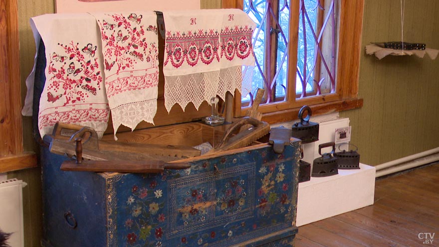 Irons museum. Collecting vintage irons. History of ironing. История глажения. Утюг спиртовой