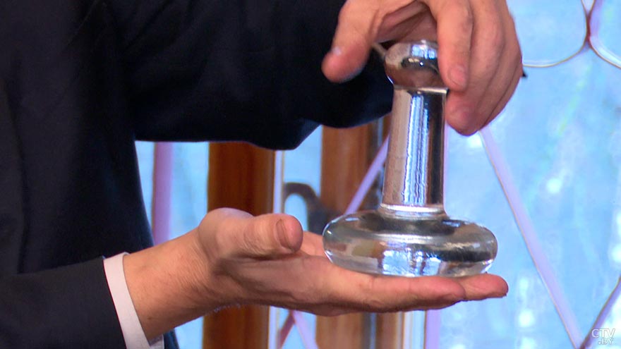 Irons museum. Collecting vintage irons. History of ironing. История глажения. Утюг спиртовой