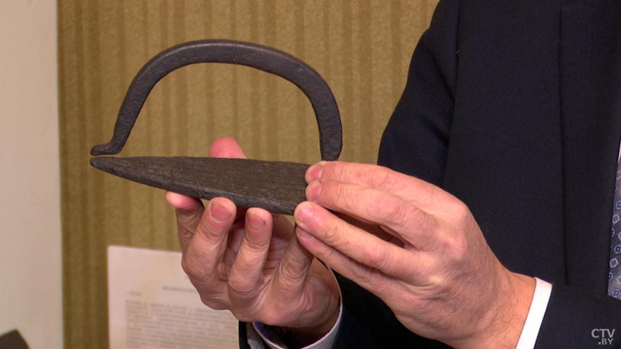 Irons museum. Collecting vintage irons. History of ironing. История глажения. Утюг спиртовой