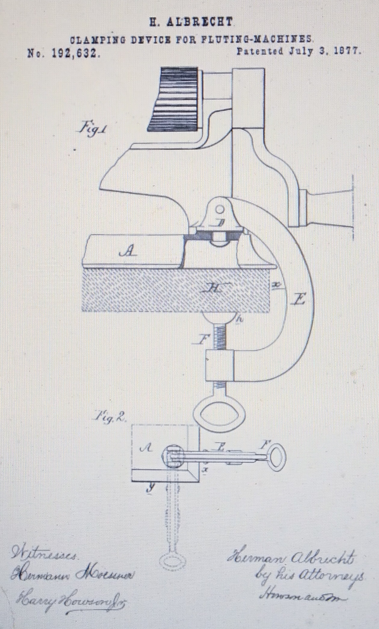 Irons museum. Collecting vintage irons. History of ironing. Музей утюга. Коллекционирование старинных утюгов. История глажения. Есть одна деталь, которая была в оригинальном флутере Нокс, - это зажим прикрепленный шарнирно к углу основания. Это было запатентовано Германом Альбрехтом в 1877 году и включено во многие флутеры американских компаний. Этой функции нет на утюгах Нокс сделанных другими производителями. 