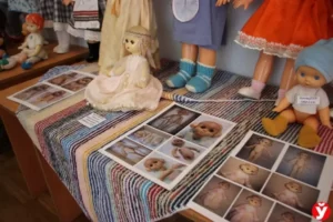 Целый этаж для кукол. Алёна Ровба из Борисова собрала уникальную коллекцию игрушек