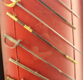 В Лидском замке открылась частная коллекция холодного оружия Анатолия Гришука