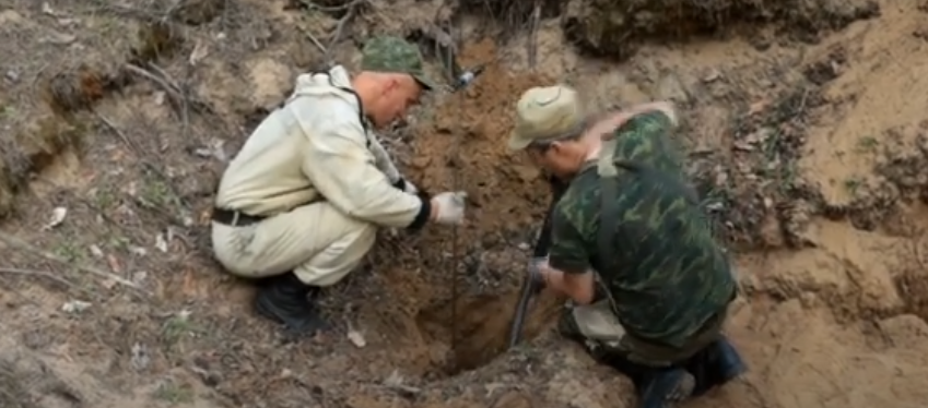 Члены БелРООК - участники поискового отряда "Днепровский рубеж"