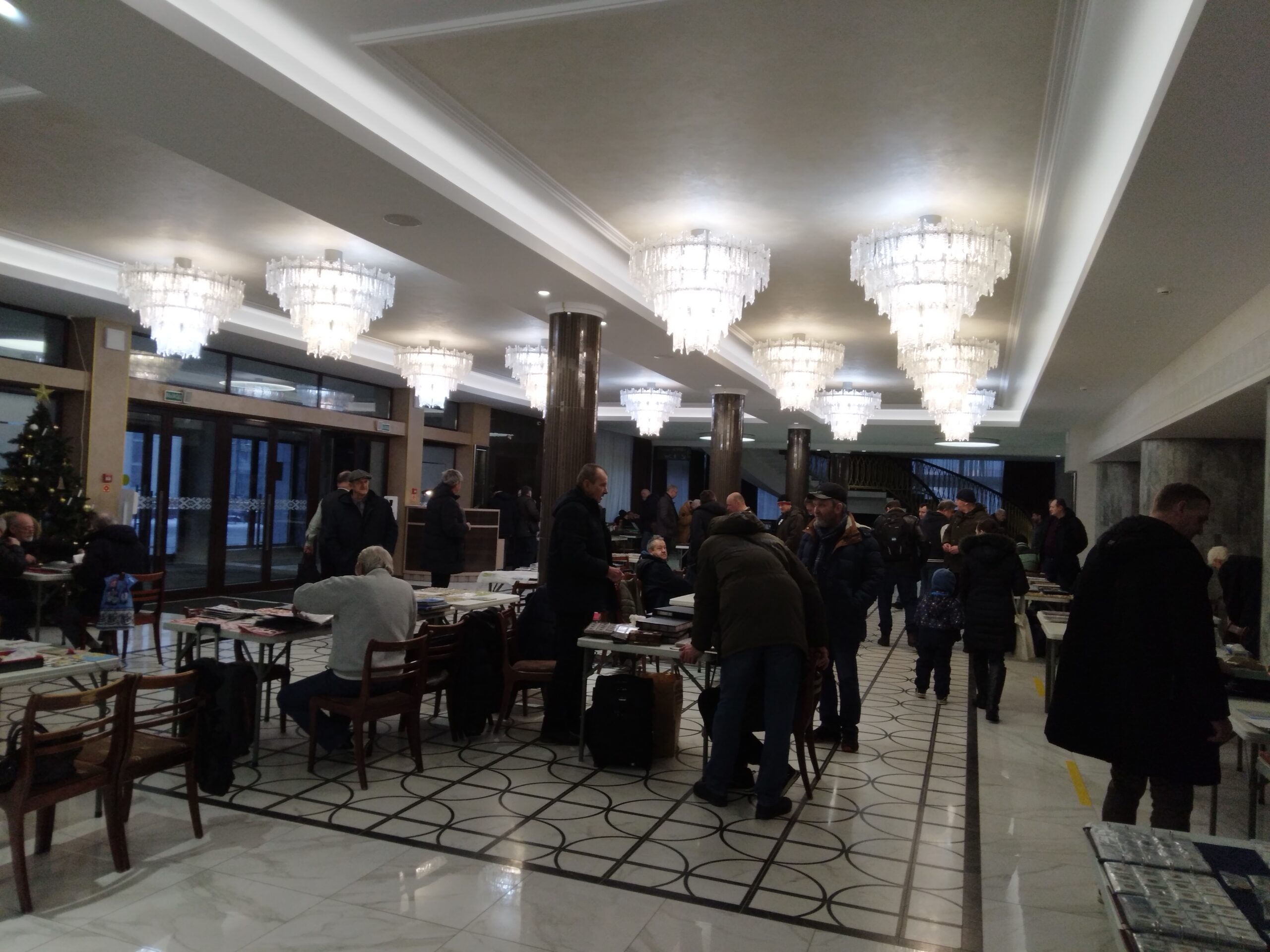 Клуб нумизматов  в ДК МАЗ