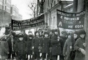 История возникновения Рождественской или Новогодней елки
