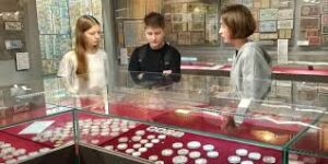 Начало занятий в Клубе юных коллекционеров