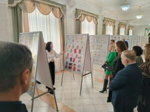 Открытие выставки БелРООК и БСФ в Академии управления при Президенте Республики Беларусь