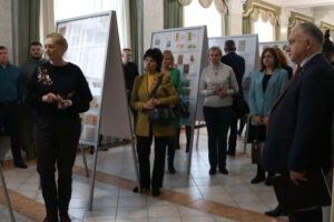 Открытие выставки БелРООК и БСФ в Академии управления при Президенте Республики Беларусь