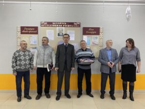 Предновогодняя встреча в кружке “Юный филателист”
