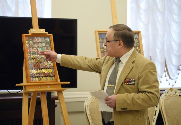 Выставка члена БелРООК в Следственном комитете