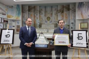 Нацбанк презентовал новый графический знак белорусского рубля
