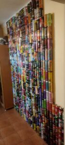 От утюгов до кукол и мемов. Что коллекционируют белорусы разных поколений