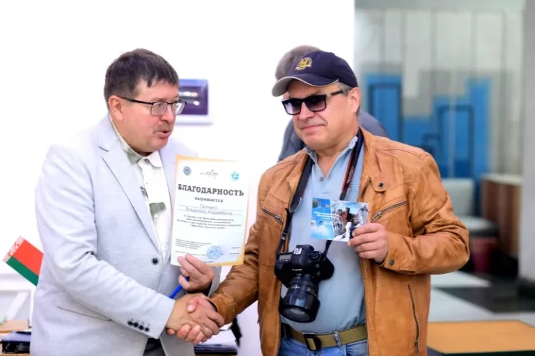 "Вечерний Брест"  о слете коллекционеров